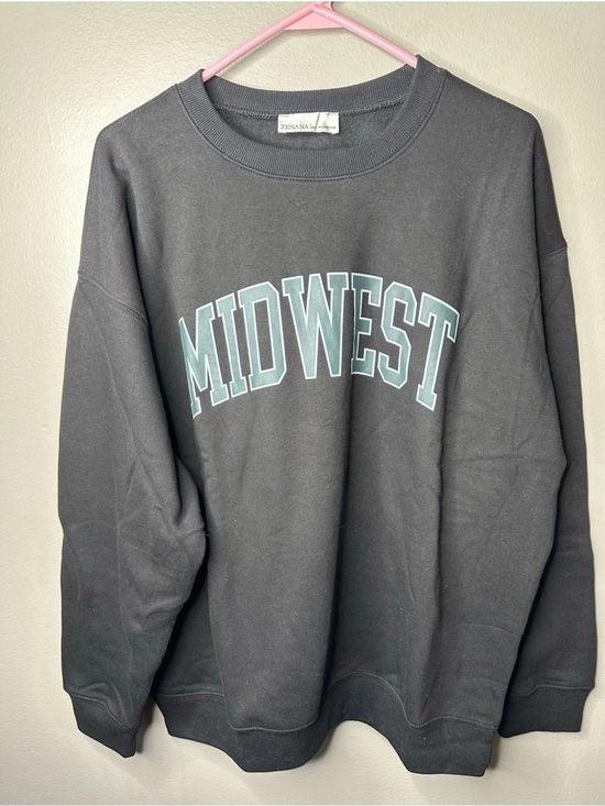 Zenana Outfitters Tops - Zenana Outfitters Black Sweatshirt with Green  'MIDWEST' Lettering